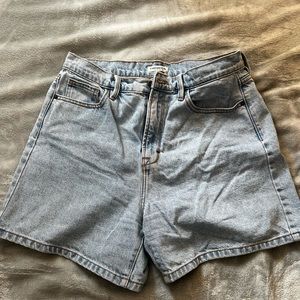Earthbound denim shorts, light wash, size L